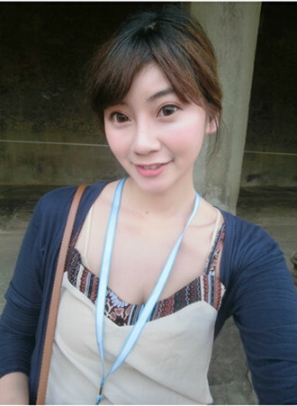 台湾辅仁大学出来兼职的漂亮学妹