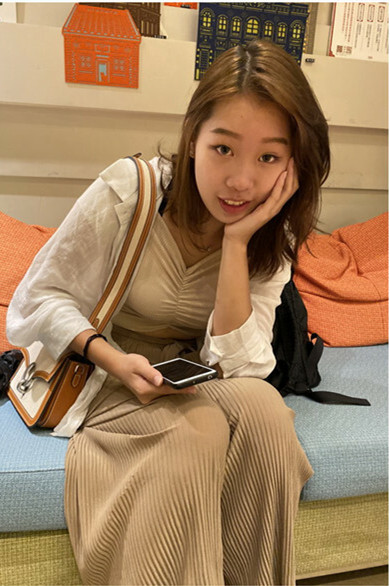 《台湾情侣泄密》C奶空姐约炮记录被曝光