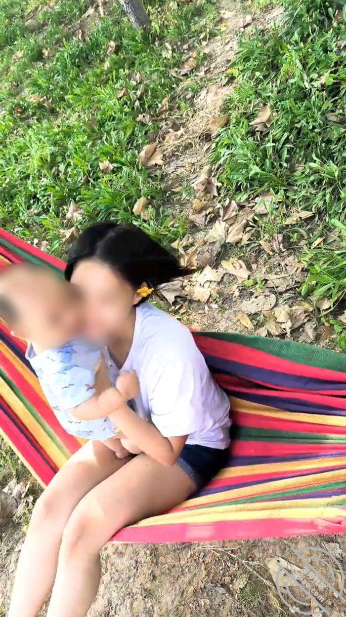 海角社区乱伦大神中秋强干哺乳期嫂子后续