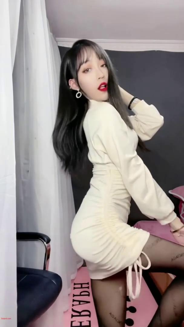 【快手】婷莫娘付费群顶胯骚舞62V