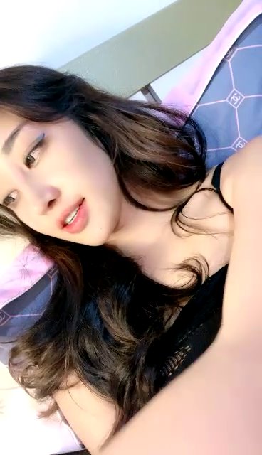 极品尤物瑜伽女神！连体网袜性感身材！