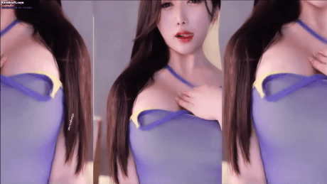 【虎牙 猫崽崽】疯狂露半球 露乳晕抖奶抹油露内撕袜 整活10V