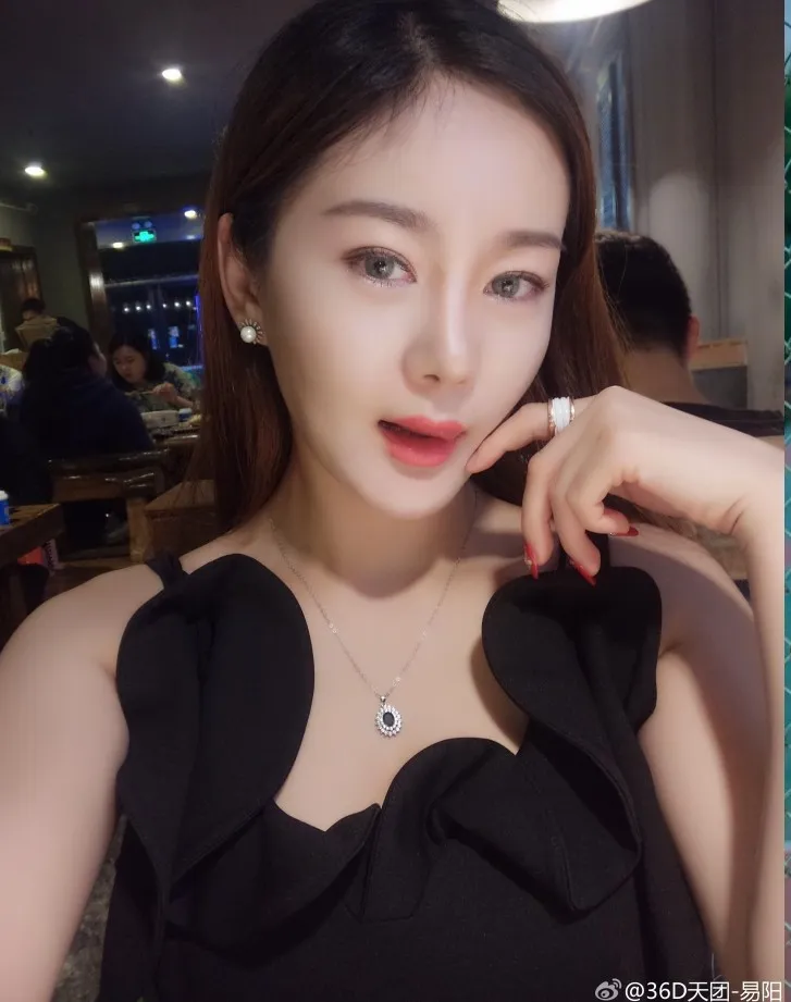 秀人网波霸尤物女模【易阳】早期全裸大尺度拍摄及幕后花絮