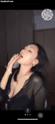 【抖音 L.露】巨乳丰满女神 几百一场的会议+高价定制 很顶