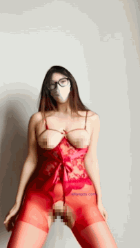 ㊙️推特极品白虎美鲍烧鸡㊙️迷鹿 最新裸舞视频合集【10V】