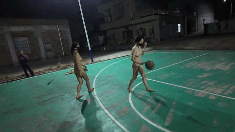 ⭐【cikaimoonLiWaynix】大胆露出无视路人 打篮球泡温泉（7）