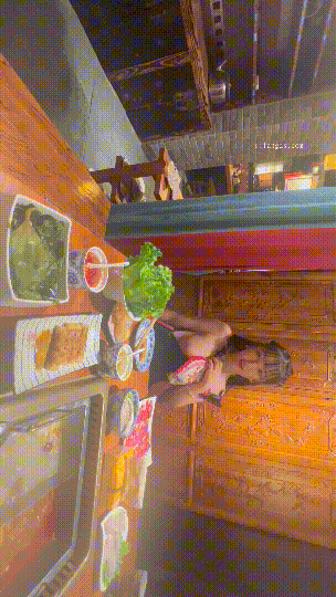 顶级露出【TonyJ和贝贝】付费(8)，饭店露出体育公园做爱人前走光