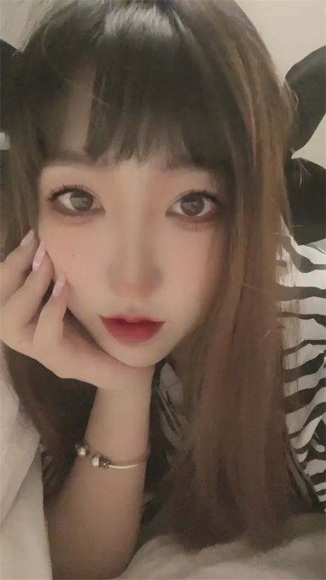 颜值嫩妹【yuer】深圳网络卖淫女，大尺度私拍展示，完全母狗调教，好身材大长腿35V-165p