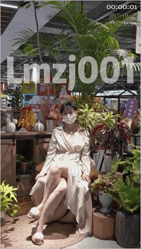 【户外露出】【兰宝（LMZJ001）】北京昌平朱辛庄全裸骚妻陪单男户外露出 3p 天子脚下户外露出真牛逼