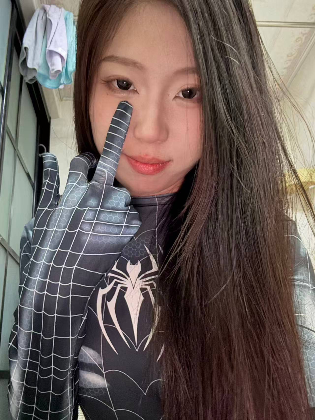 【S级情侣泄密】超美阿黑颜女神录制发骚视频，油脸阿黑颜捏胸喊爸爸，不用调教就很贱的天生母狗女婊（49V）