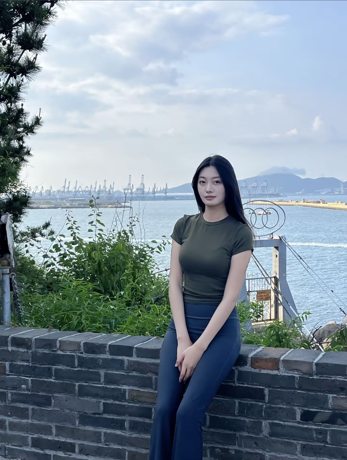 【S级泄密】湖南长沙反差女「王思媛」约啪视频曝光记录了原始激情，更揭开都市美女的隐秘面纱。白天优雅，夜晚浪荡（8V）