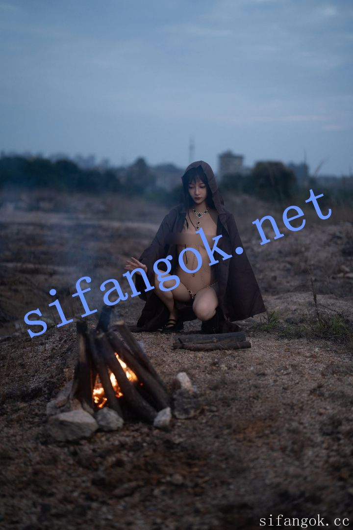 ஐ希威社ஐ红模茂木希子 野外篝火大尺度拍摄 掰穴特写